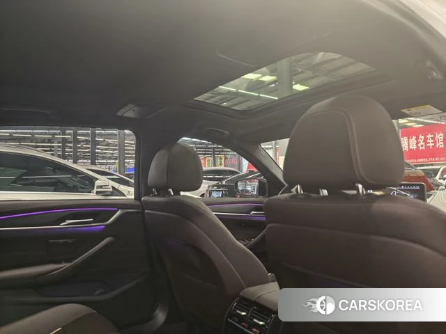 BMW 5 series 2022 Белый из Китая, фото 5
