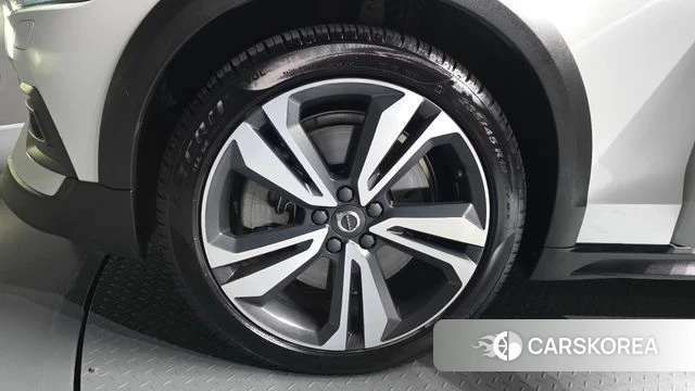 Volvo V60 Cross-Country 2nd Generation id 4445542 из Кореи 26