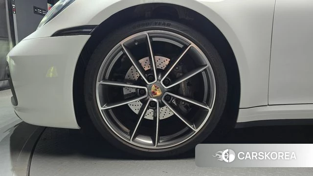 Porsche 911(992) id 4475614 из Кореи 15