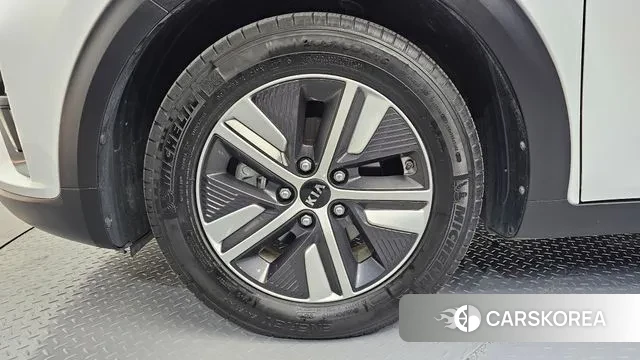 Kia The New Niro id 3788898 из Кореи 15