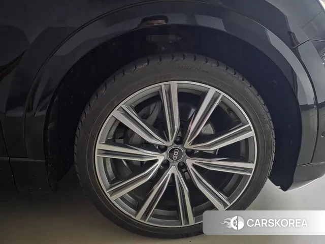 Audi Q8 (4M) id 3312308 из Кореи 9