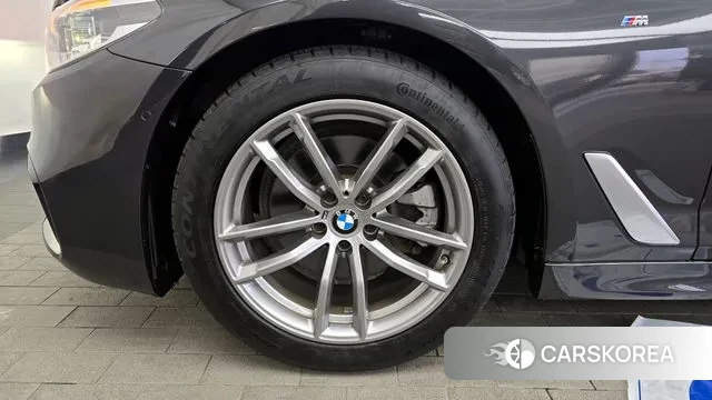 BMW 5 Series (G30) id 3587766 из Кореи 15