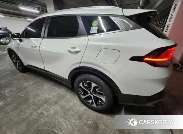 Kia Sportage 5th Generation Hybrid 2023 Белый из Кореи, фото 5