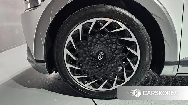 Hyundai Ionic 5 id 3478223 из Кореи 15