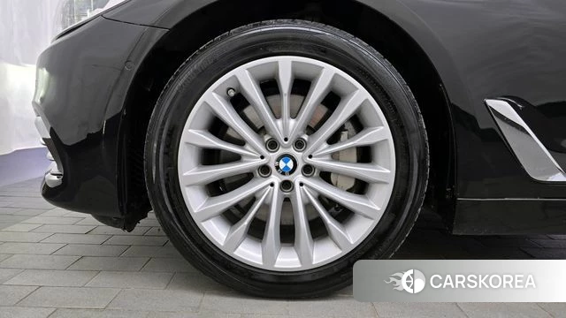 BMW 5 Series (G30) id 3886070 из Кореи 15