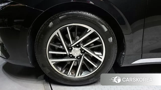 Hyundai The New Grandeur IG id 3128394 из Кореи 15