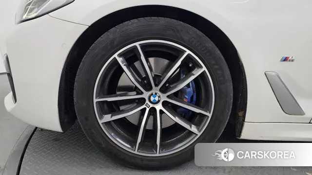 BMW 5 Series (G30) id 3472896 из Кореи 15