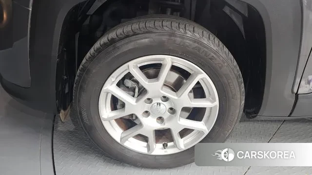 Jeep Renegade id 3101516 из Кореи 15