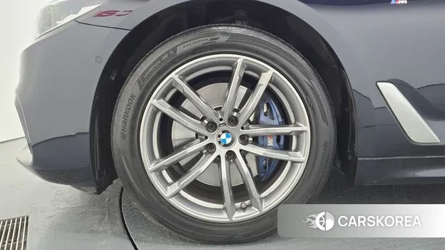 BMW 5 Series (G30) id 3547757 из Кореи 15