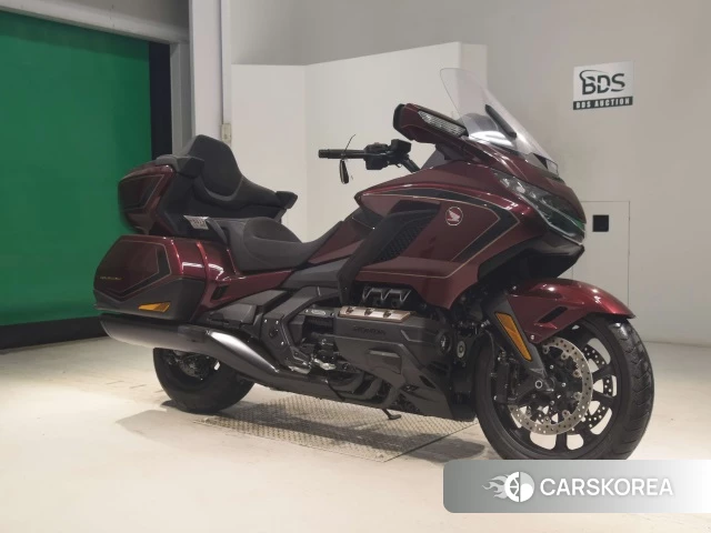 Проданный Honda GL1800 TOUR DCT 2026 из Японии, фото 4