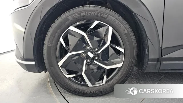 Hyundai Ionic 5 id 2969101 из Кореи 15