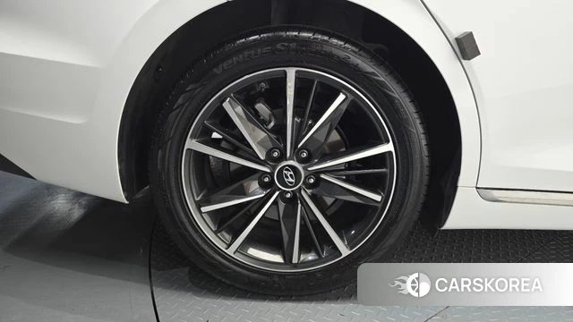 Hyundai The New Grandeur IG id 4409125 из Кореи 26