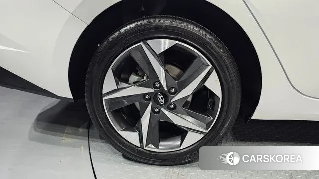 Hyundai Avante (CN7) id 3624965 из Кореи 15