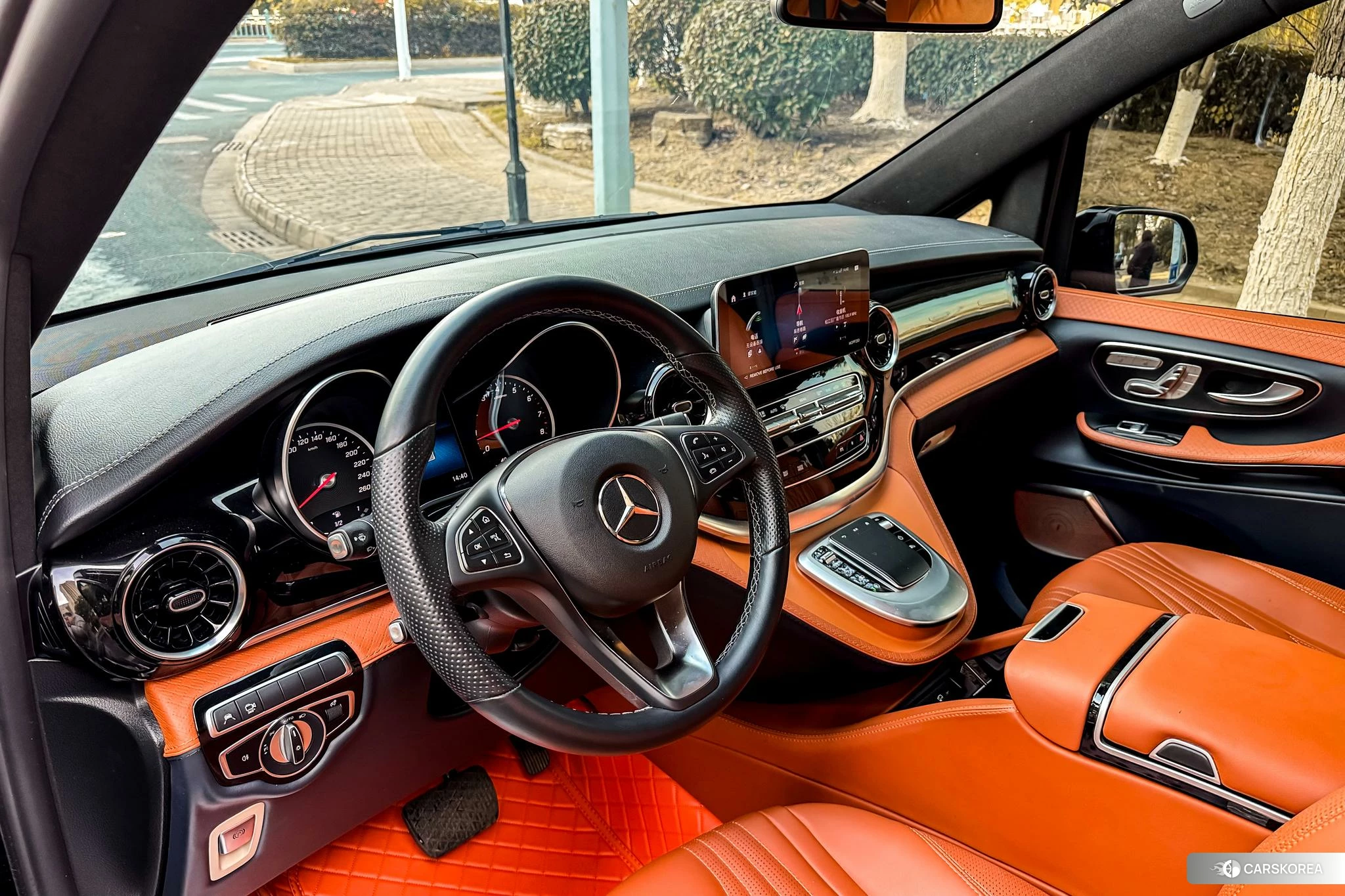 Mercedes-Benz V-Class id 4504723 из Китая 33