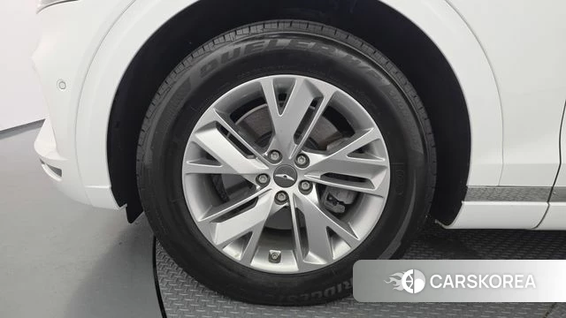 Genesis GV70 id 4323840 из Кореи 28