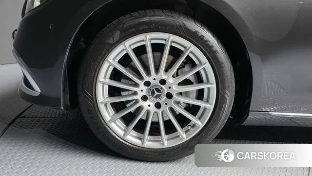 Mercedes-Benz E-Class W213 id 4541085 из Кореи 29