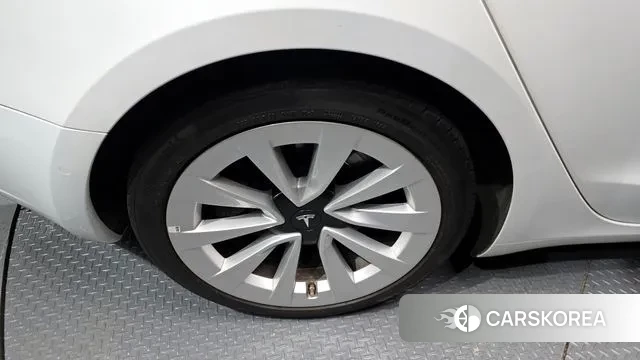 Tesla Model 3 id 3033102 из Кореи 15