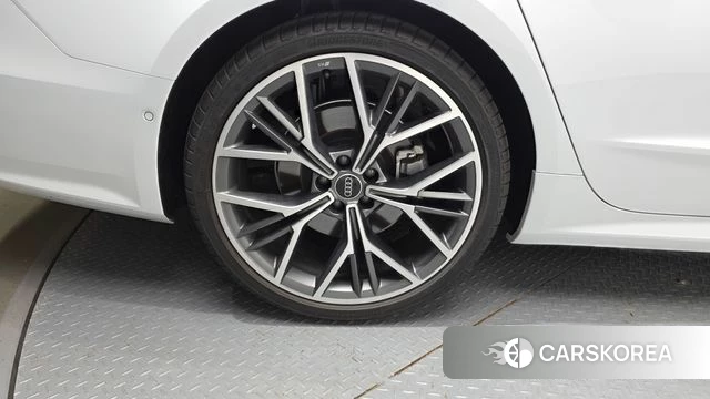 Audi A7 (4K) id 4554335 из Кореи 15