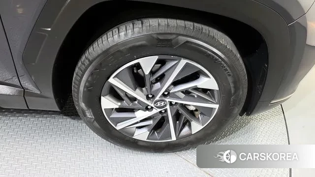 Hyundai Tucson (NX4) id 3385181 из Кореи 15