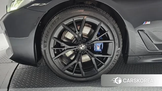 BMW 5 Series (G30) id 3395076 из Кореи 15