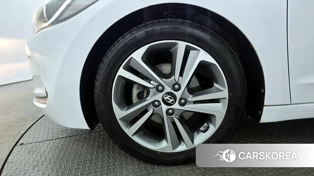 Hyundai Avante AD id 4197094 из Кореи 25