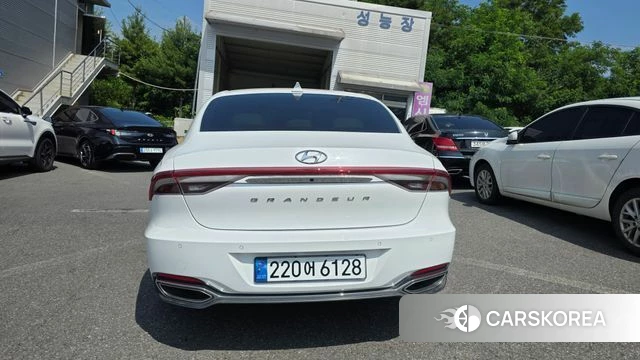 Hyundai The New Grandeur IG Hybrid id 4428700 из Кореи 12