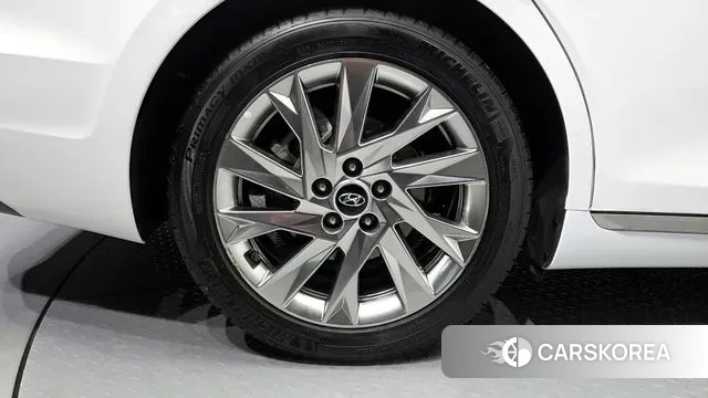 Hyundai The New Grandeur IG Hybrid id 3712473 из Кореи 15