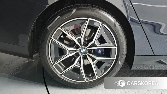 BMW 5 Series (G60) id 3921510 из Кореи 15