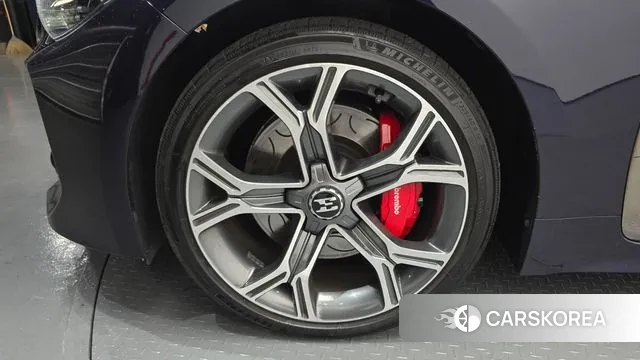 Kia Stinger id 3713660 из Кореи 15