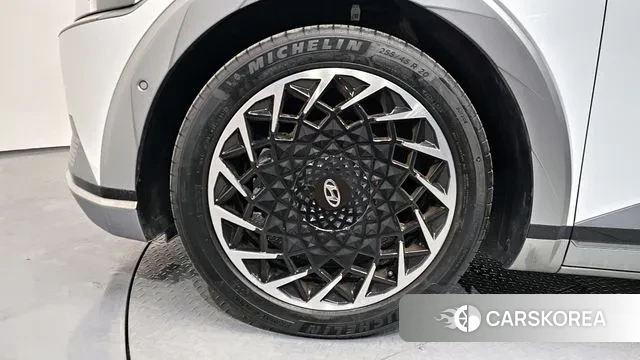 Hyundai Ionic 5 id 3746545 из Кореи 15