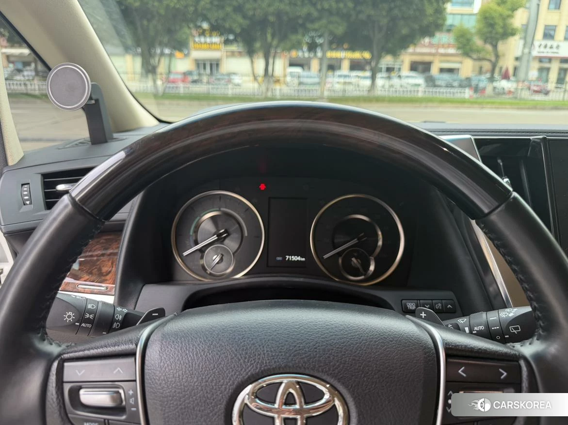 Toyota Elfa 2021 Белый из Китая, фото 5