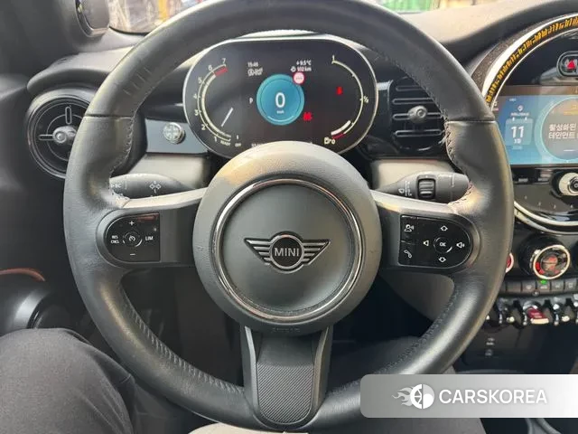 Mini Cooper S Convertible 2023 Черный из Кореи, фото 5