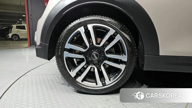 Mini Cooper S id 4381611 из Кореи 27