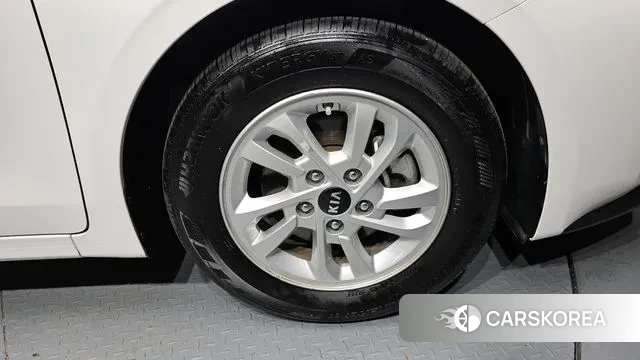 Kia Come New K3 id 3059638 из Кореи 15