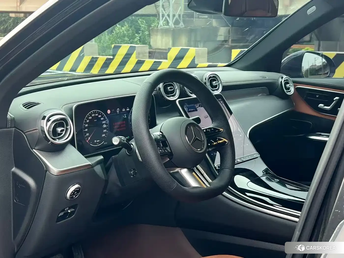 Mercedes-Benz GLC 2024 Silver/gray из Китая, фото 6