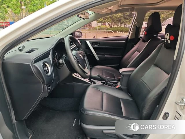 Toyota Corolla dual engine E+ 2022 Белый из Китая, фото 6