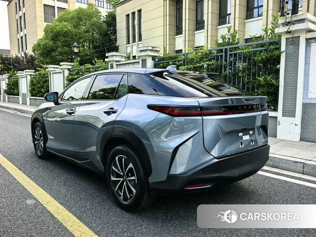 Lexus RZ id 4328969 из Китая 10