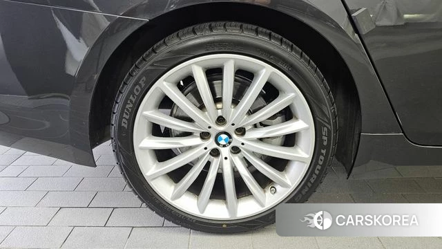 BMW 5 Series (G30) id 4917166 из Кореи 28