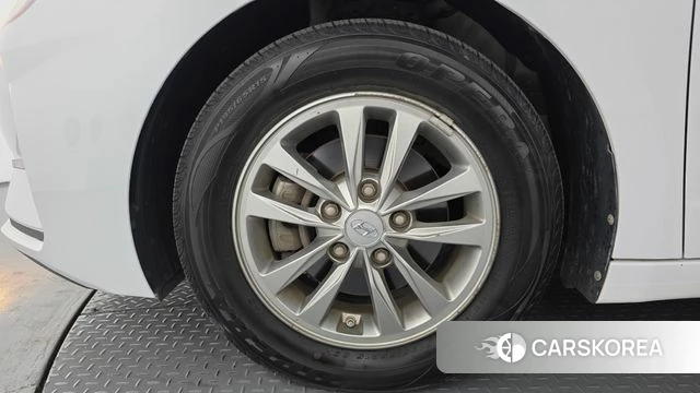 Hyundai The New Avante AD id 4384376 из Кореи 24