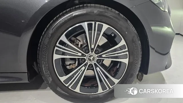 Mercedes-Benz E-Class W214 id 3614394 из Кореи 15