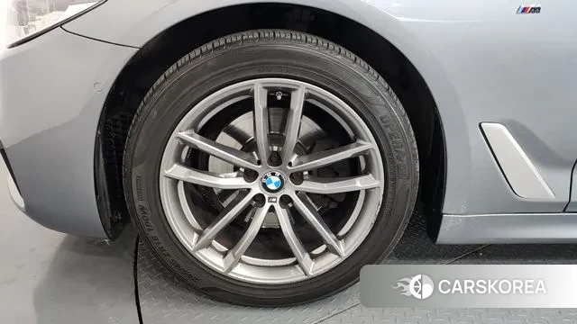 BMW 5 Series (G30) id 3541256 из Кореи 15