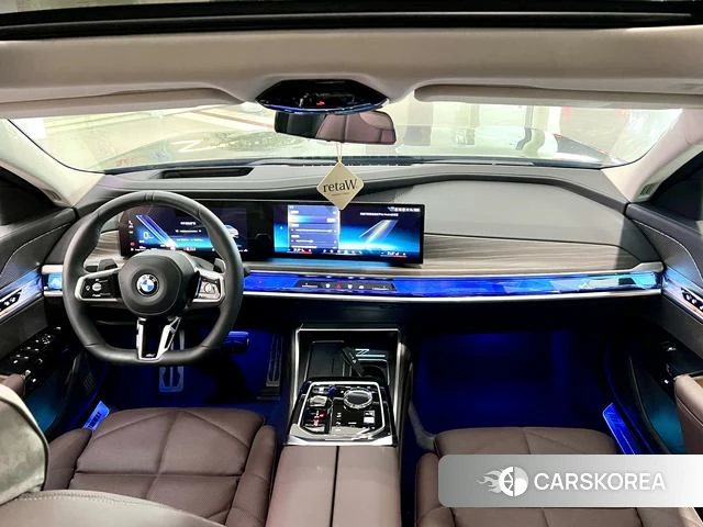 BMW 7 series 2025 Шампань из Китая, фото 5