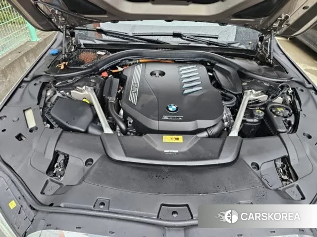 BMW 7 Series (G11) 2021 Песочный из Кореи, фото 5