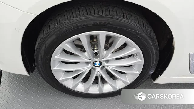 BMW 5 Series (G30) id 3362779 из Кореи 15