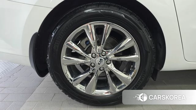 Kia The New Carnival id 4508457 из Кореи 27