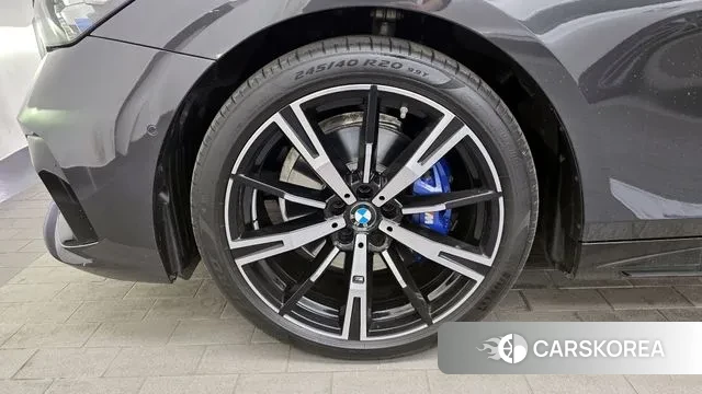 BMW 5 Series (G60) id 3758040 из Кореи 15