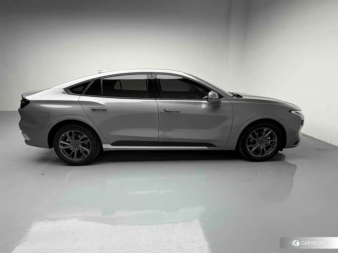 Ford Mondeo id 4599549 из Китая 15
