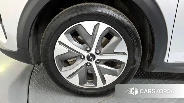 Kia Niro Plus id 4195205 из Кореи 15