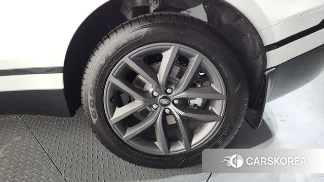Land Rover Range Rover Velar id 3706538 из Кореи 15