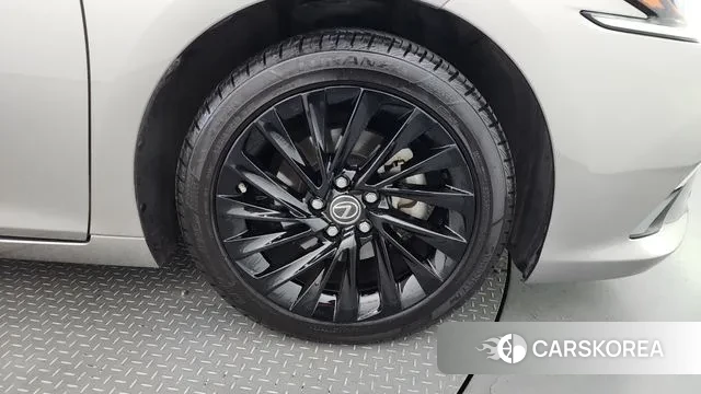 Lexus ES300h 7th generation id 3055337 из Кореи 15